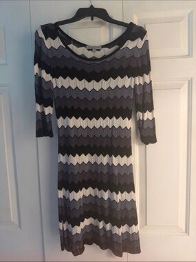 Danny & Nicole Chevron Stripe Midi Dress - Blue, Black & White
